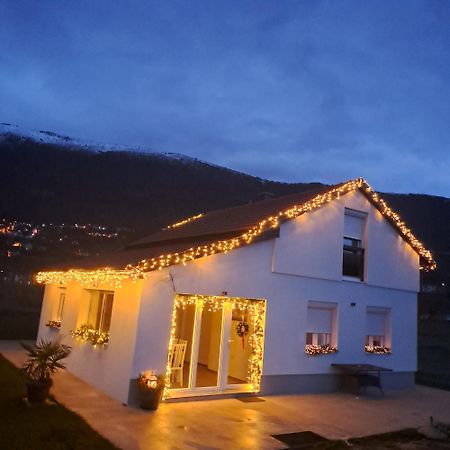 Vikendica Bruse Villa Jaklici Екстериор снимка