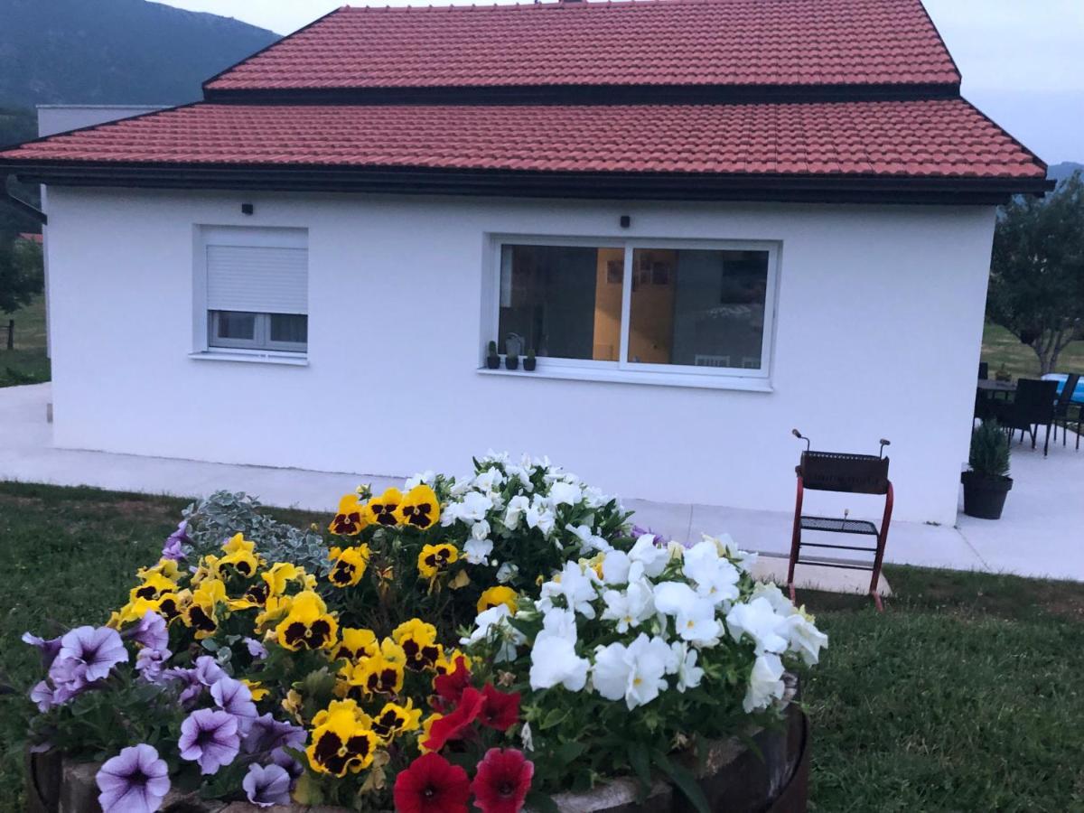 Vikendica Bruse Villa Jaklici Екстериор снимка