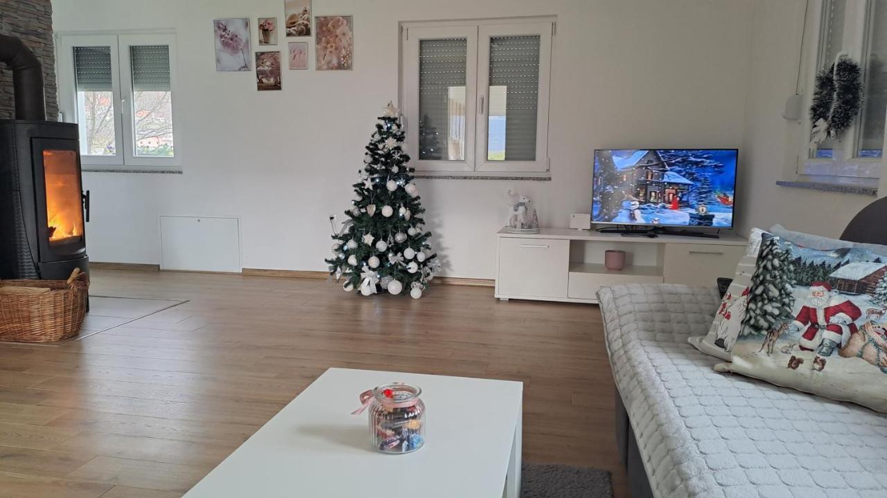 Vikendica Bruse Villa Jaklici Екстериор снимка