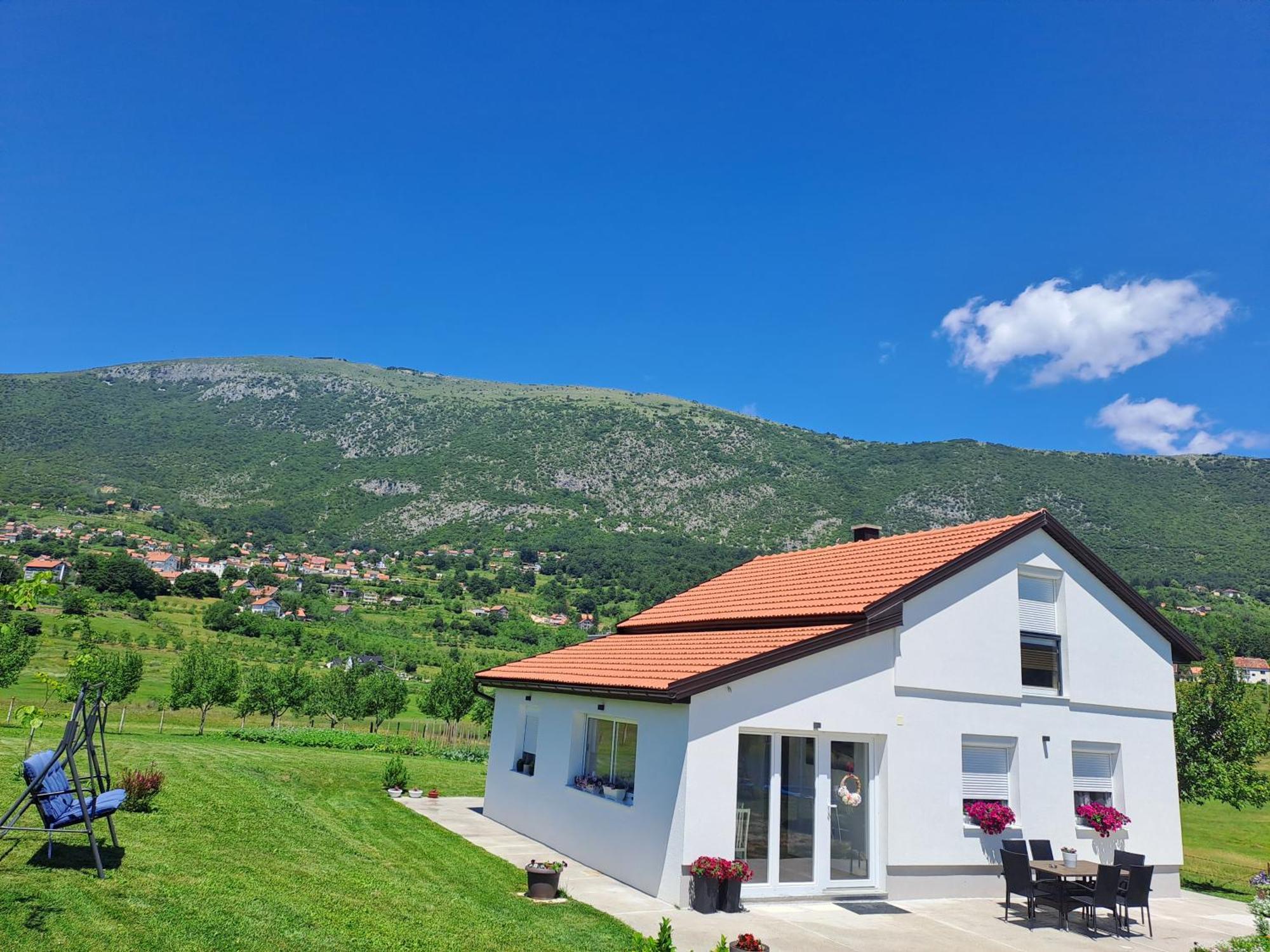 Vikendica Bruse Villa Jaklici Екстериор снимка